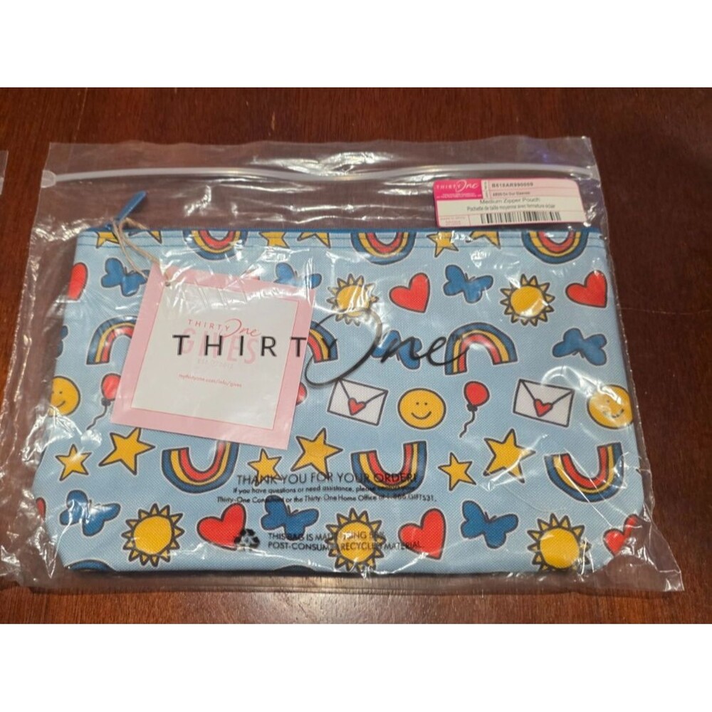 Thirty-One Medium Zipper Pouch On Our Sleeves Pattern Blue New with Tags